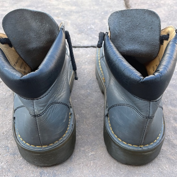 Vintage Doc Martens Chukka Boots Made in England 8435 Size 8 Mens main image 6